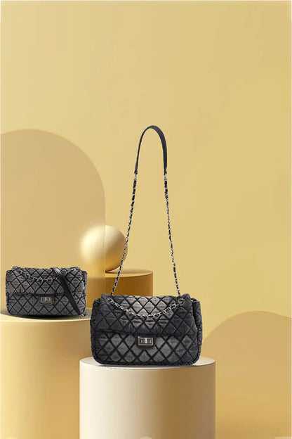 Well Tailored Bag with a Graceful Silhouette