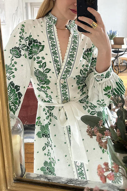 Beautifully Crafted Dress in a Classic Style