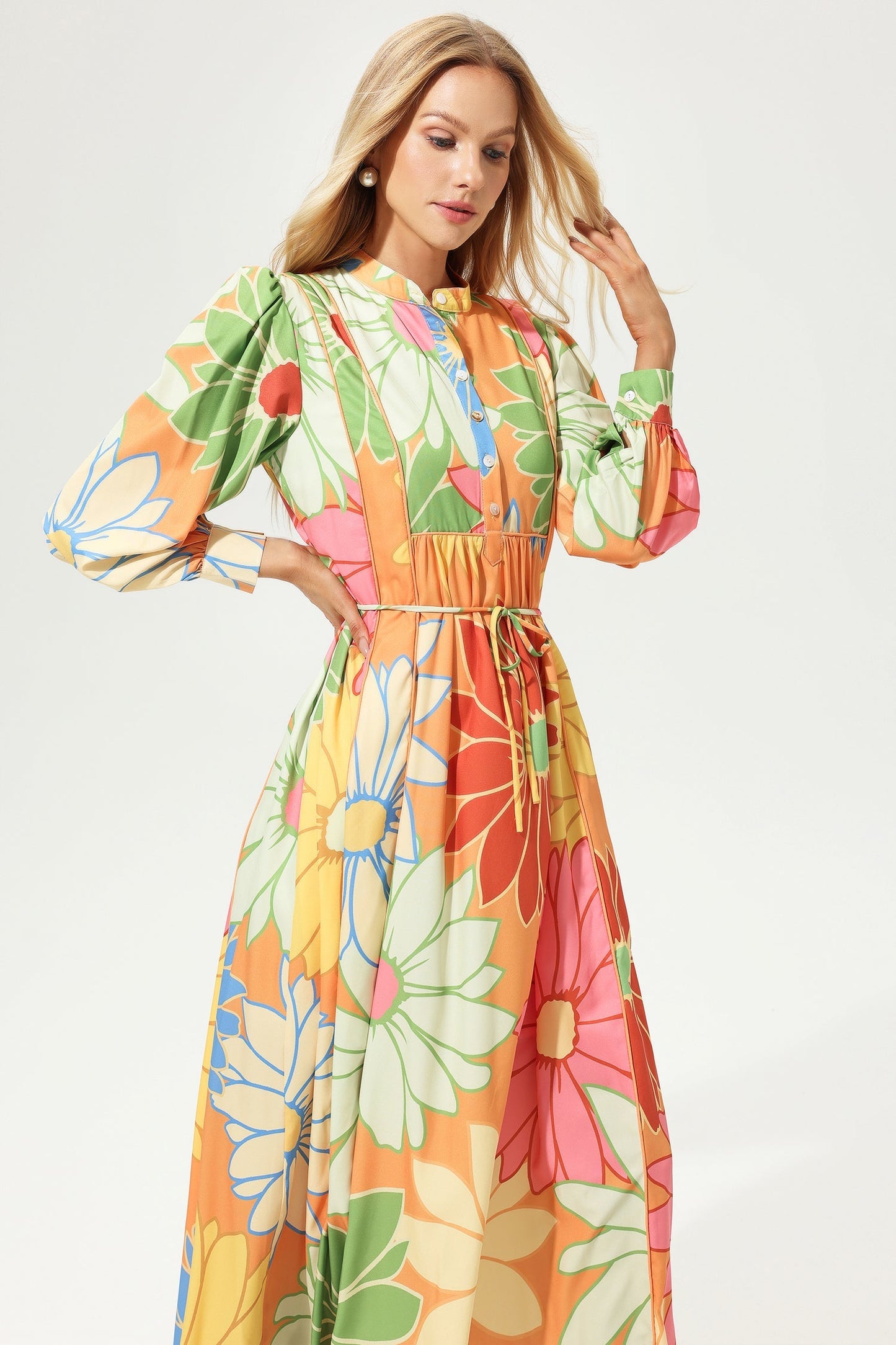 Classic Vintage Dress with a Flattering Fit