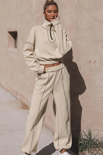 Well Tailored Shirt with a Graceful Silhouette