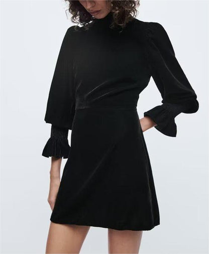 Elegantly Styled Pullover for Everyday Wear