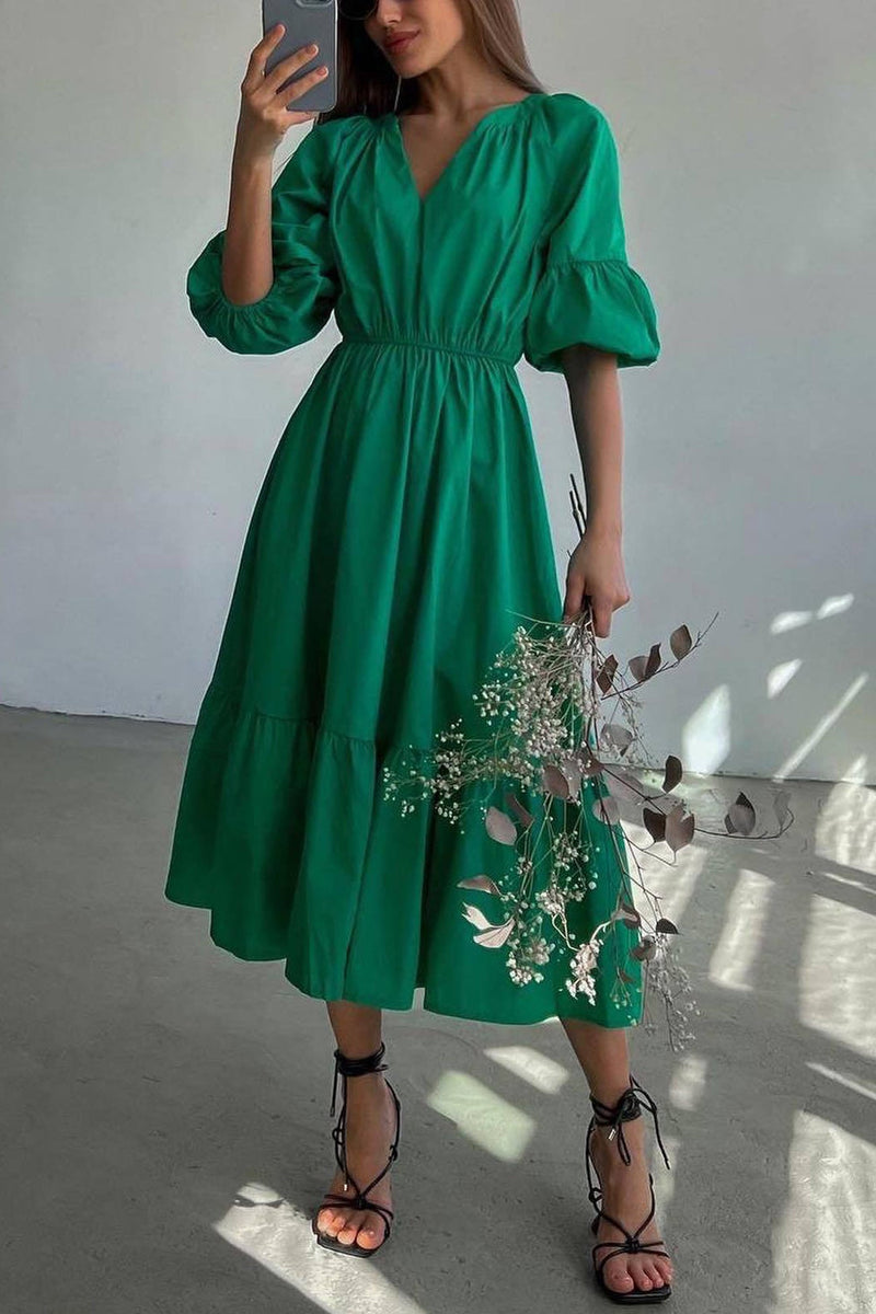 Beautifully Crafted Dress in a Classic Style