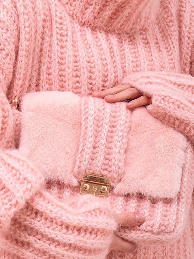 Classic Vintage Sweater with a Flattering Fit