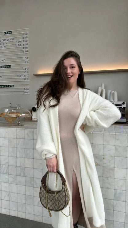 Classic Vintage Cardigan with a Flattering Fit