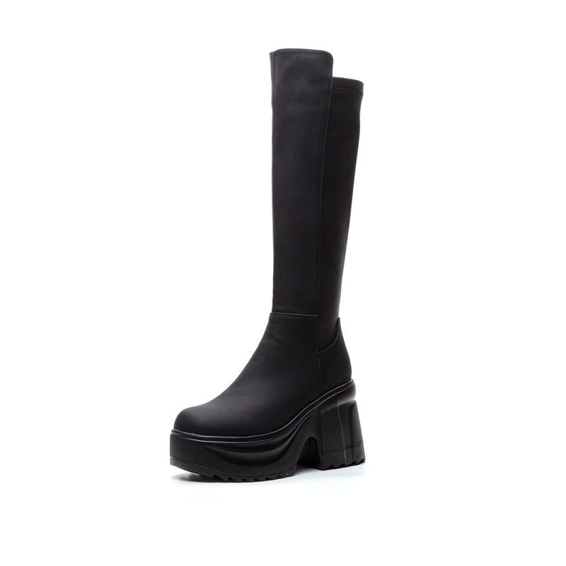 Classic Vintage Boots with a Flattering Fit