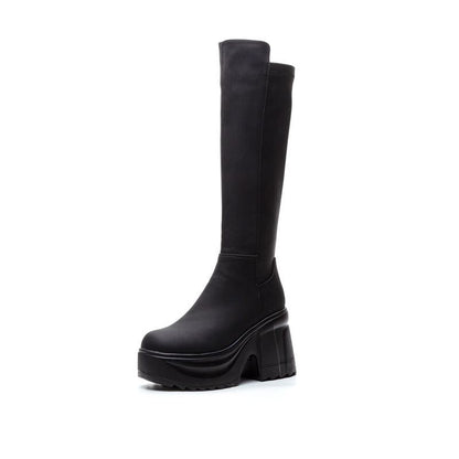 Classic Vintage Boots with a Flattering Fit