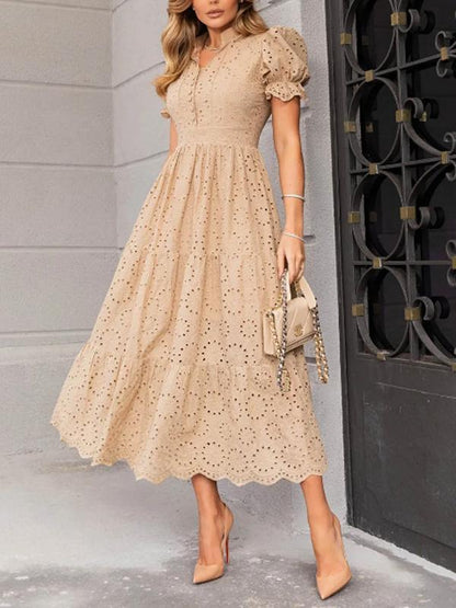 Beautifully Finished Dress in a Timeless Design