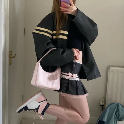 Effortlessly Elegant Garment with a Timeless Design