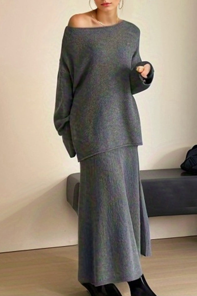 Effortlessly Elegant Garment with a Timeless Design