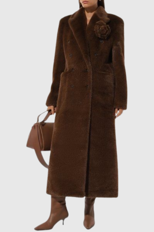 Sophisticated Coat with a Clean Classic Look