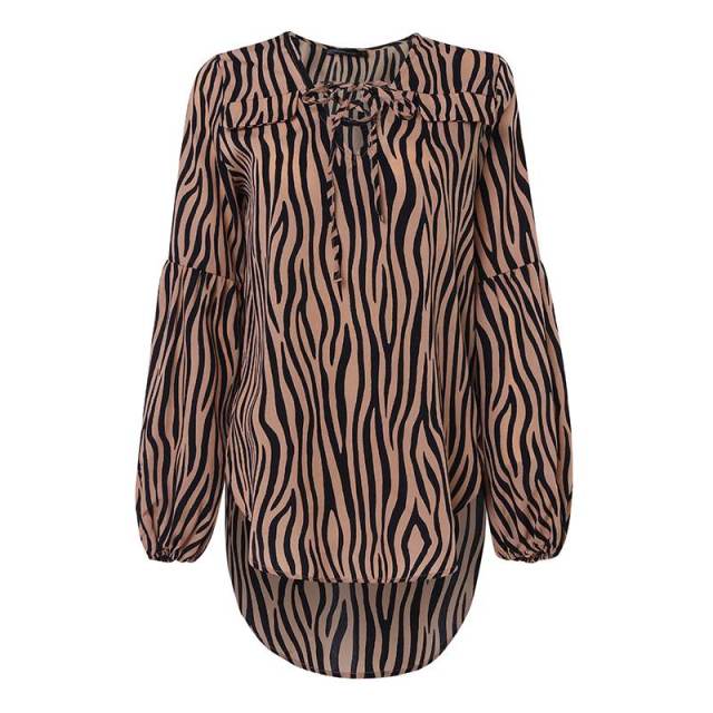 Effortlessly Elegant Top with a Timeless Design
