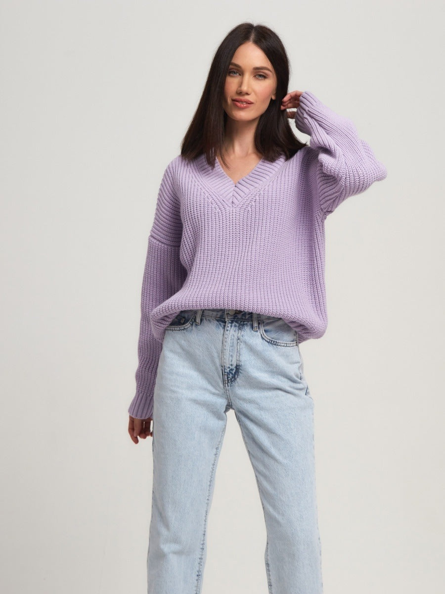 Classic Vintage Sweater with a Flattering Fit