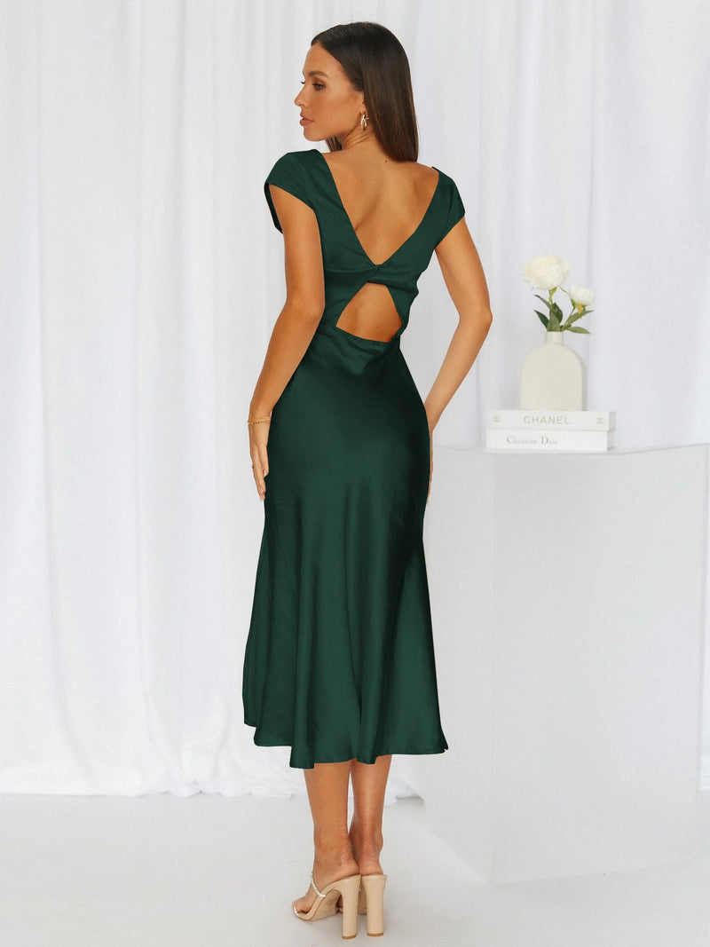 Sophisticated Dress with a Clean Classic Look