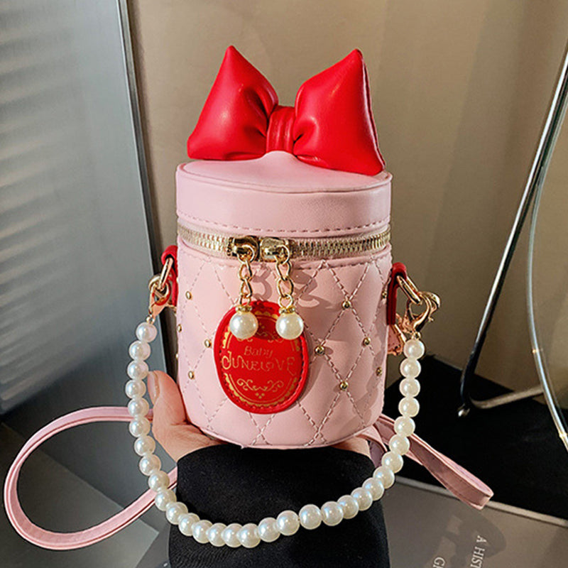 Beautifully Crafted Bag in a Classic Style