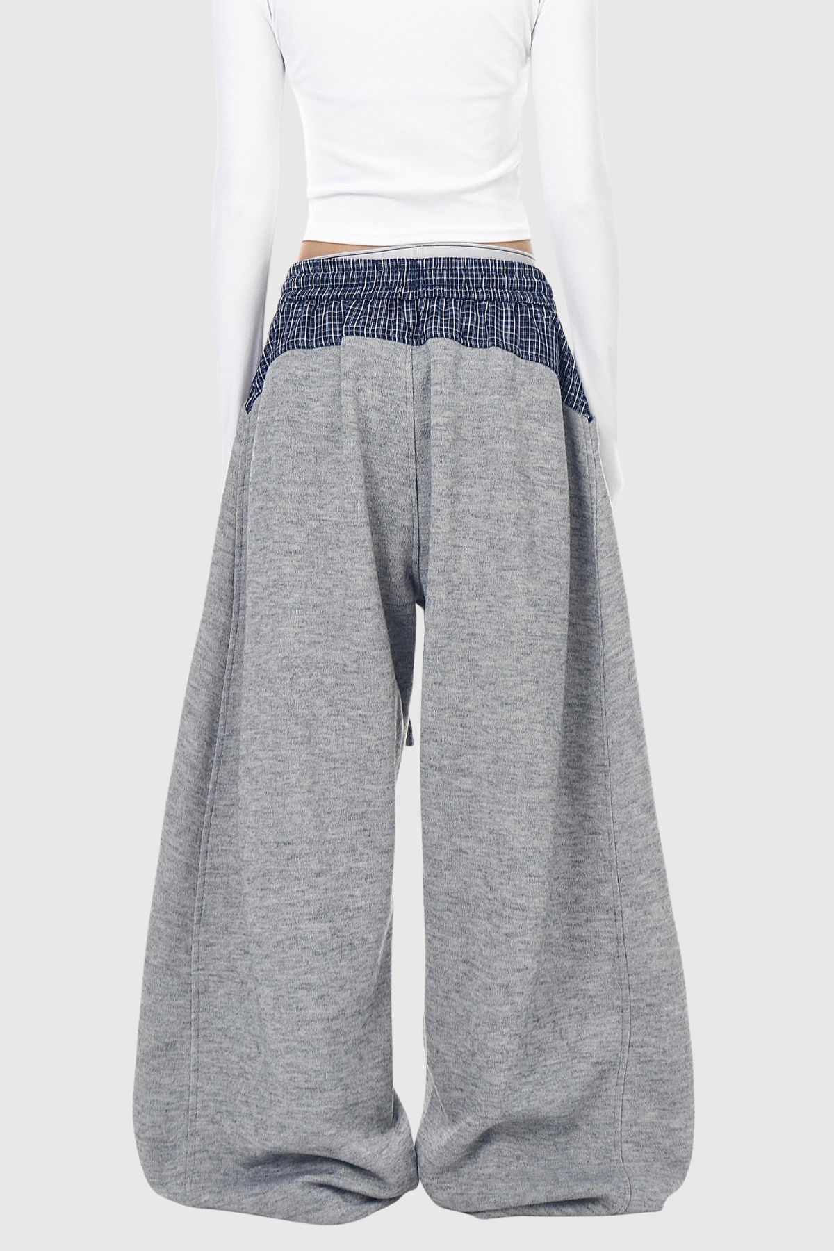 Elegantly Styled Pants for Everyday Wear