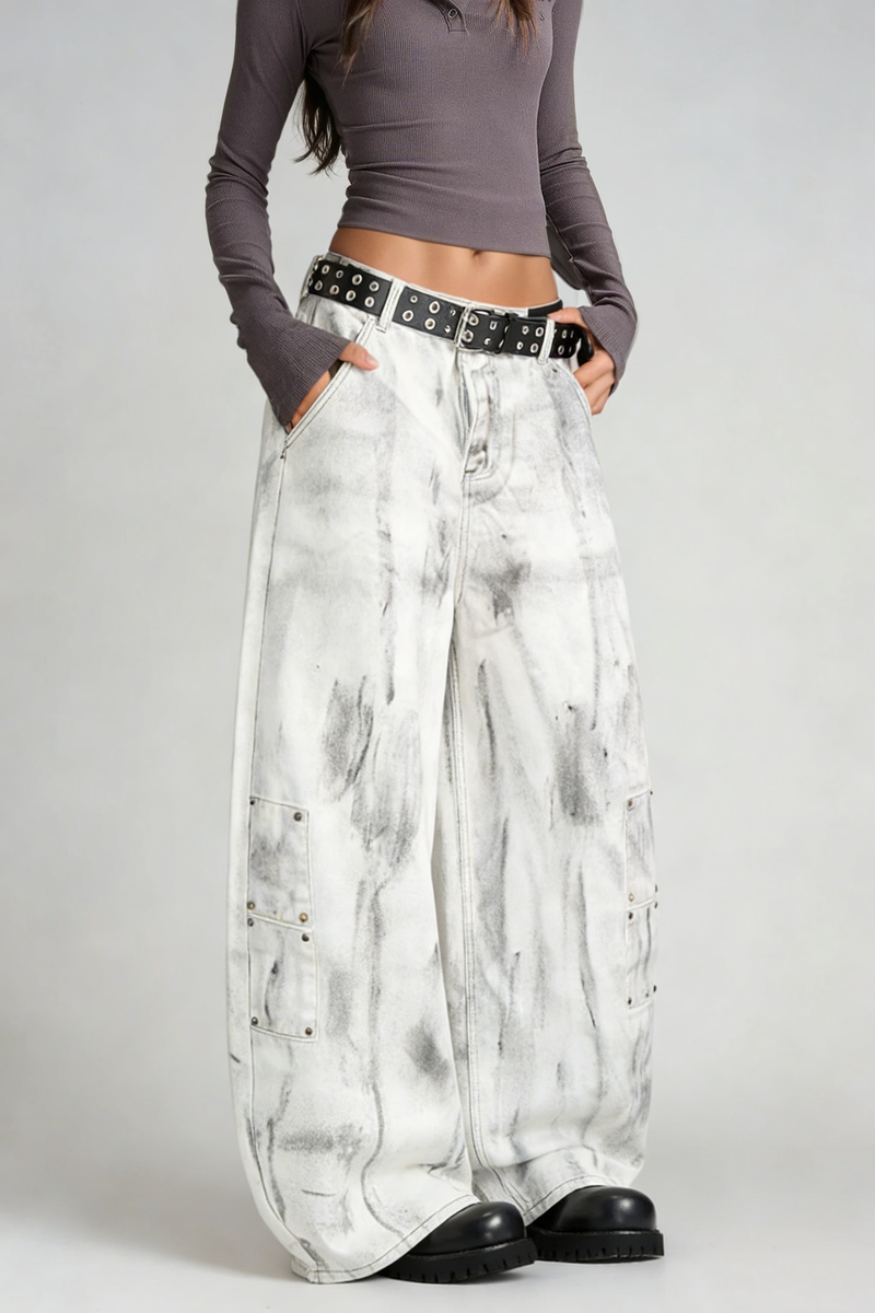 Effortlessly Elegant Garment with a Timeless Design