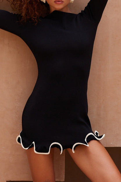 Beautifully Finished Dress in a Timeless Design