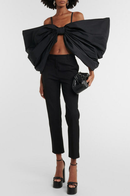 Well Tailored Top with a Graceful Silhouette