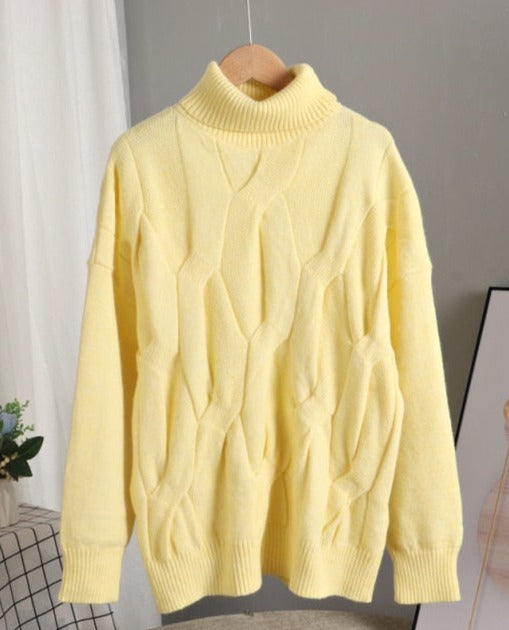 Effortlessly Elegant Sweater with a Timeless Design