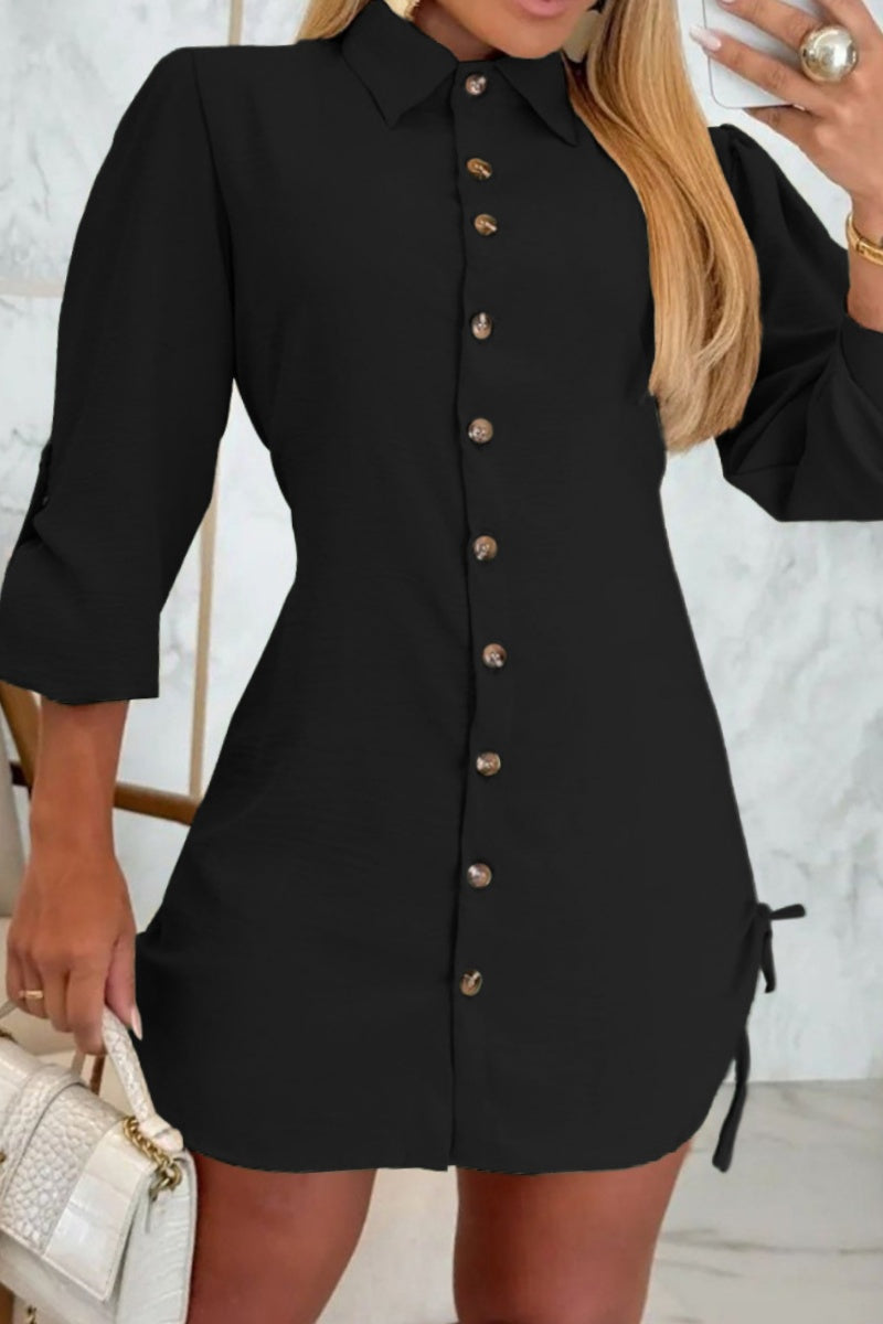 Classic Vintage Dress with a Flattering Fit