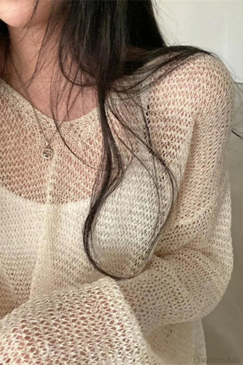 Polished Blouse with an Effortless Classic Look