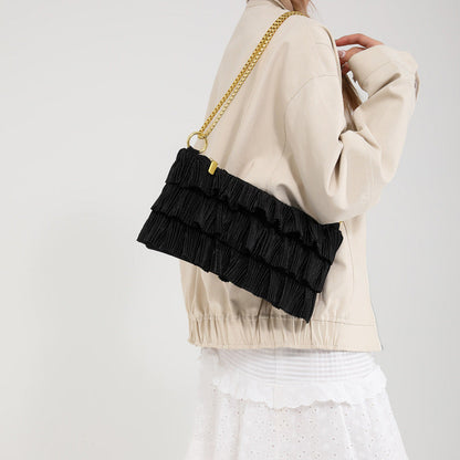 Gracefully Styled Bag for Any Occasion