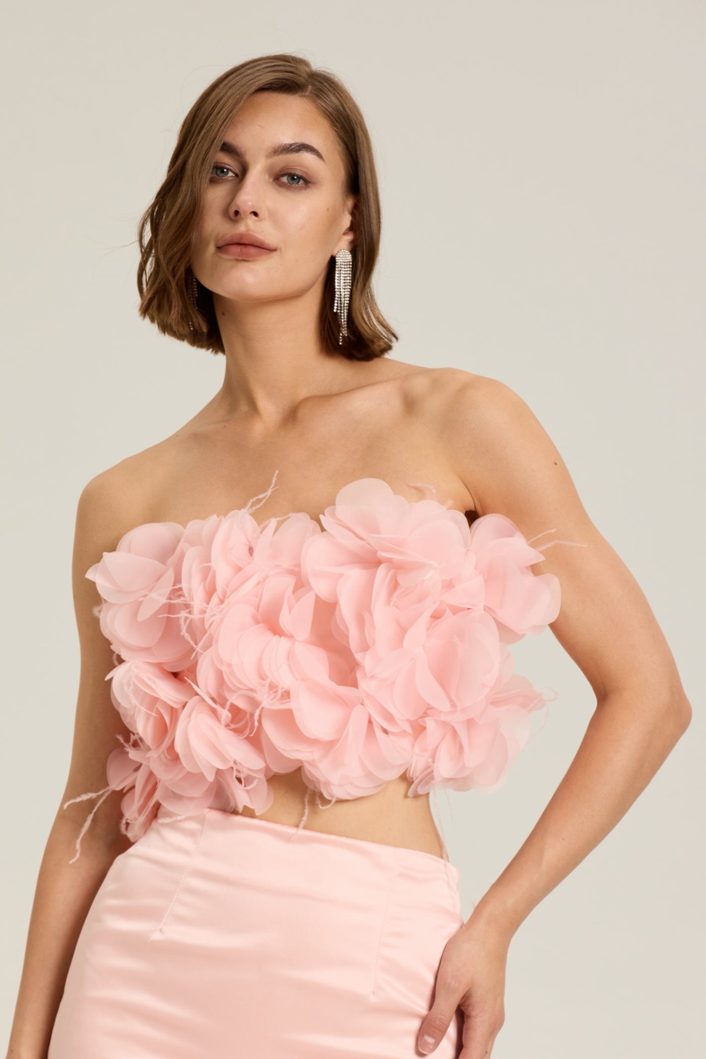 Beautifully Finished Top in a Timeless Design