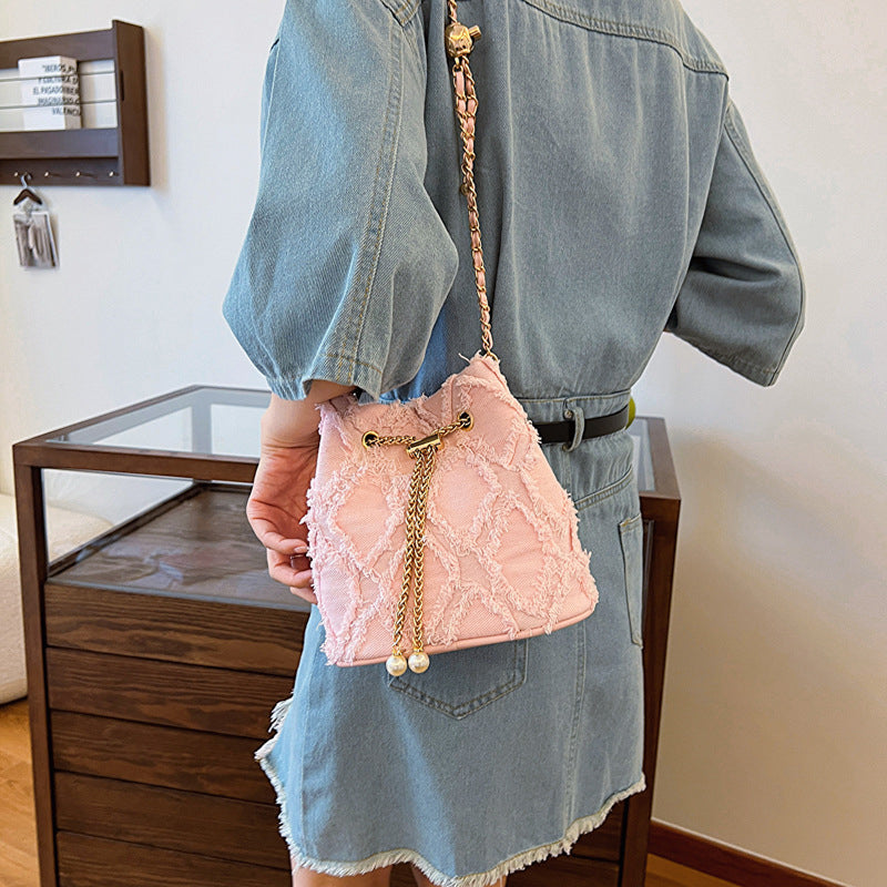 Classic Vintage Bag with a Flattering Fit