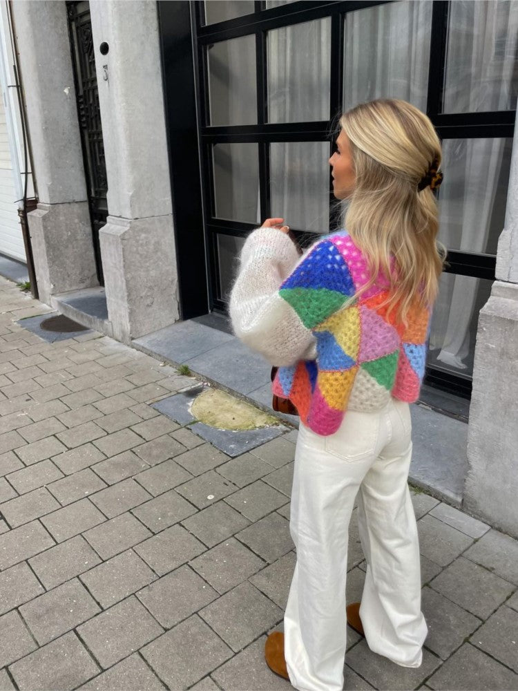 Beautifully Crafted Cardigan in a Classic Style