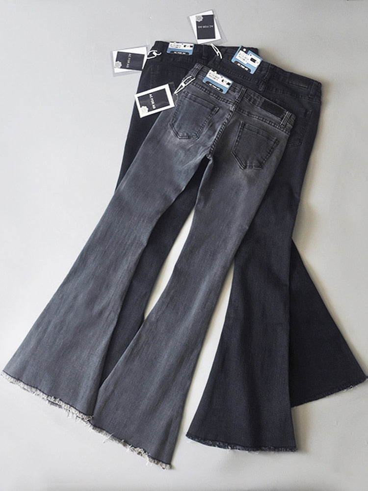 Gracefully Styled Pants for Any Occasion