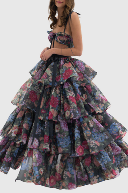 Effortlessly Elegant Garment with a Timeless Design