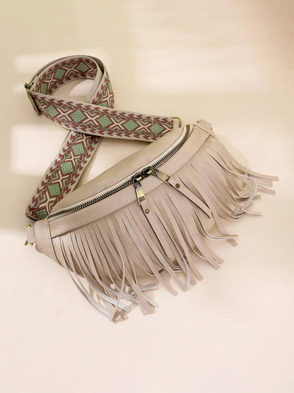 Well Tailored Bag with a Graceful Silhouette