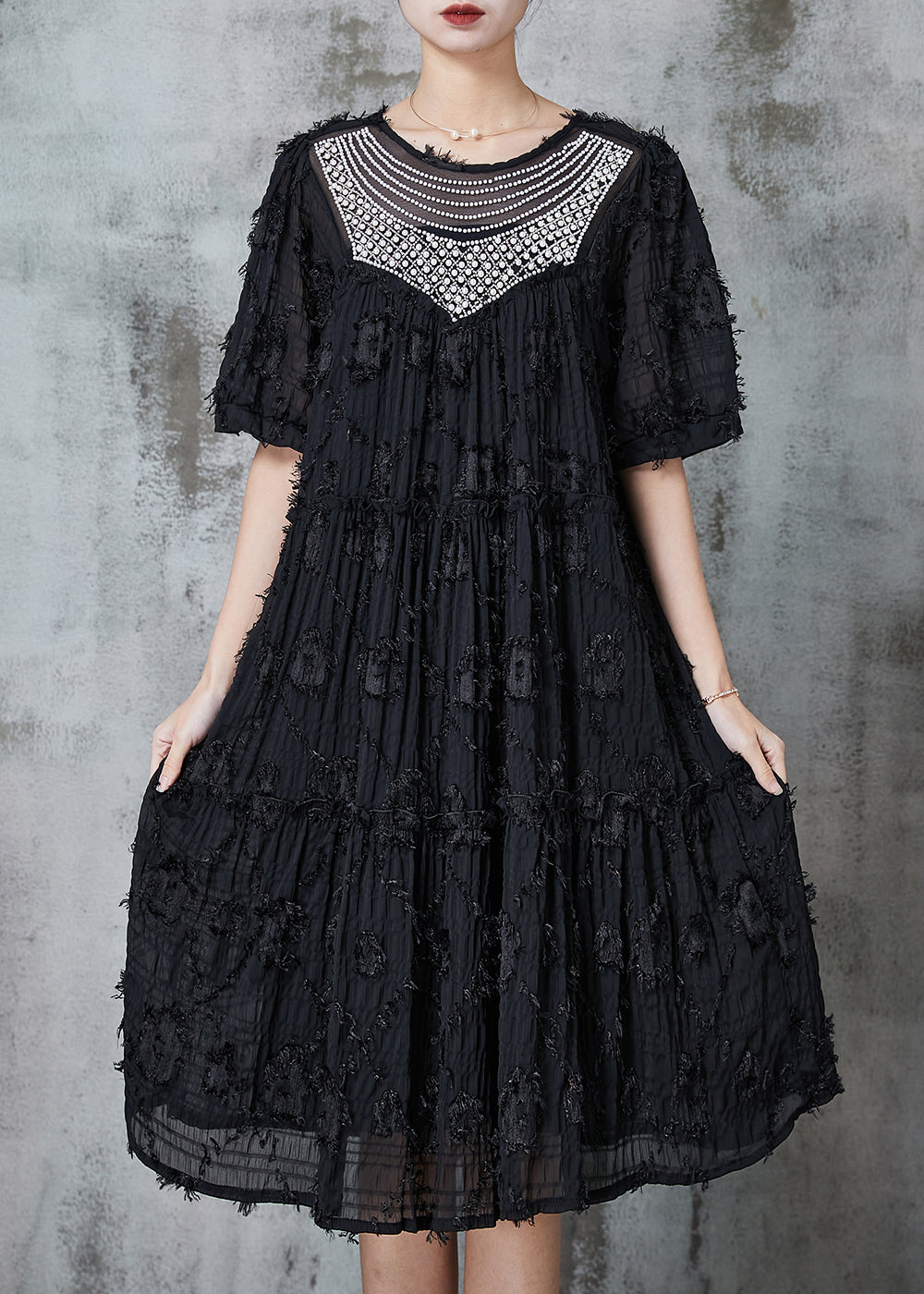 Beautifully Finished Dress in a Timeless Design