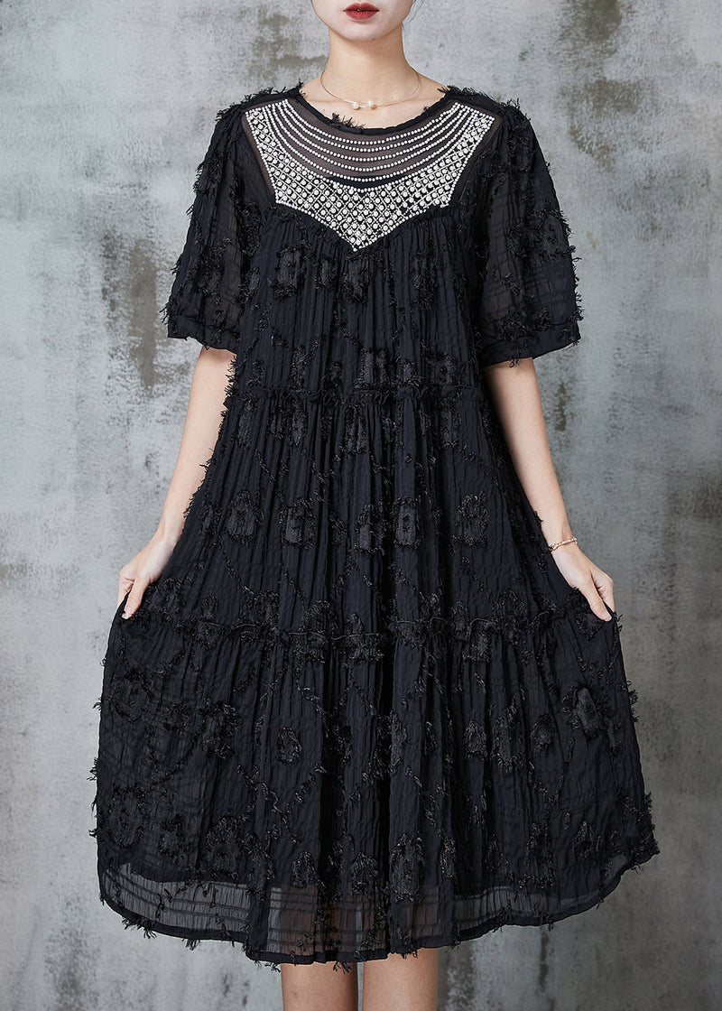 Beautifully Finished Dress in a Timeless Design