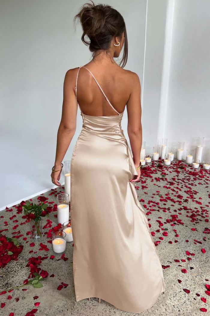 Polished Garment with an Effortless Classic Look