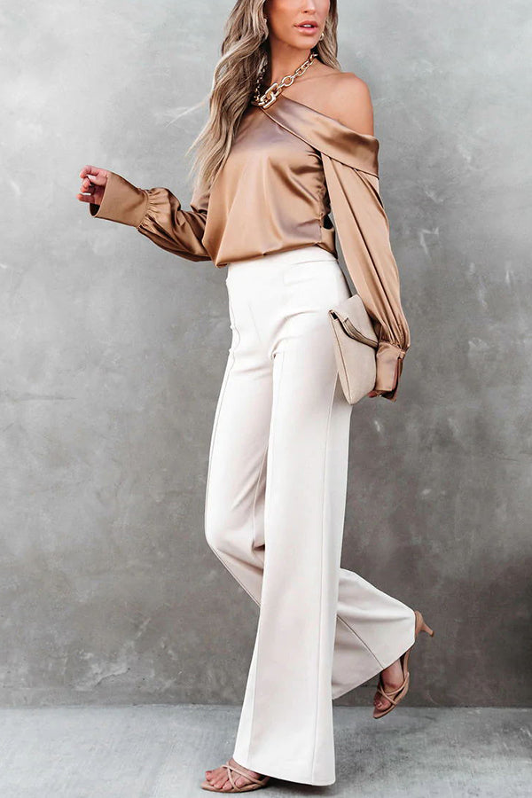 Sophisticated Blouse with a Clean Classic Look