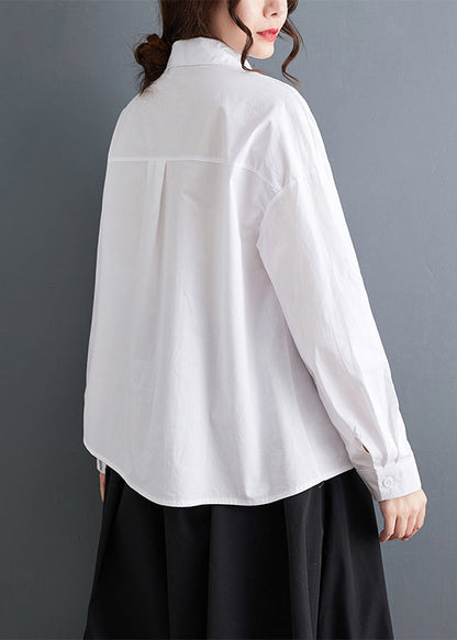 Sophisticated Blouse with a Clean Classic Look