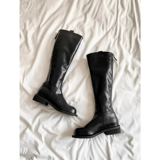 Elegantly Styled Boots for Everyday Wear