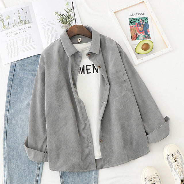 Effortlessly Elegant Blouse with a Timeless Design