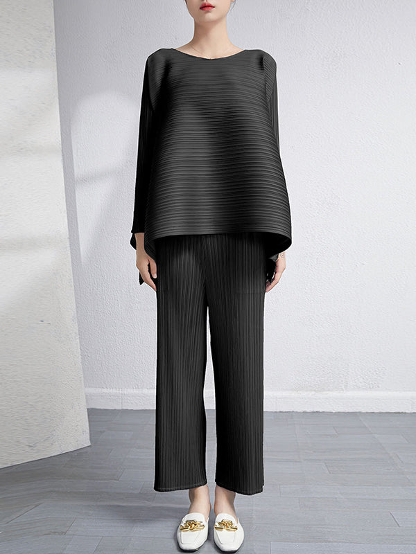 A Vintage Style Pants with Delicate Timeless Details
