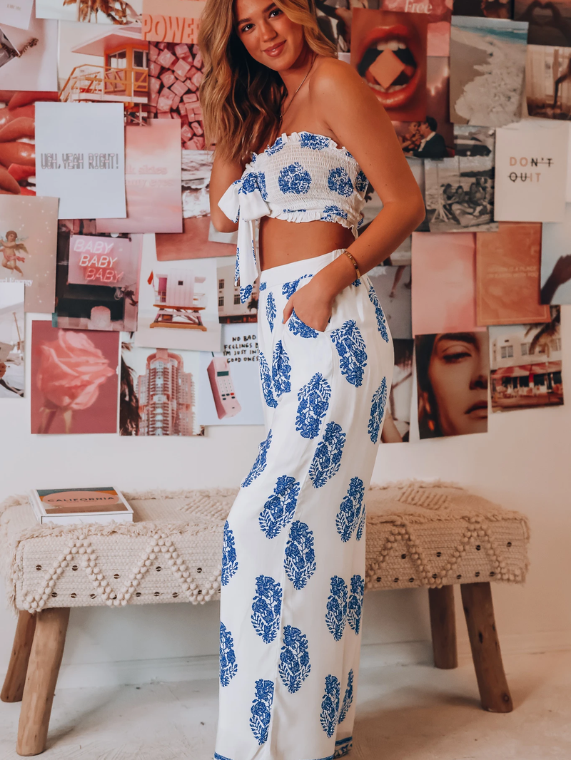 Gracefully Styled Pants for Any Occasion