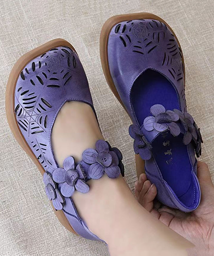 Effortlessly Elegant Sandals with a Timeless Design