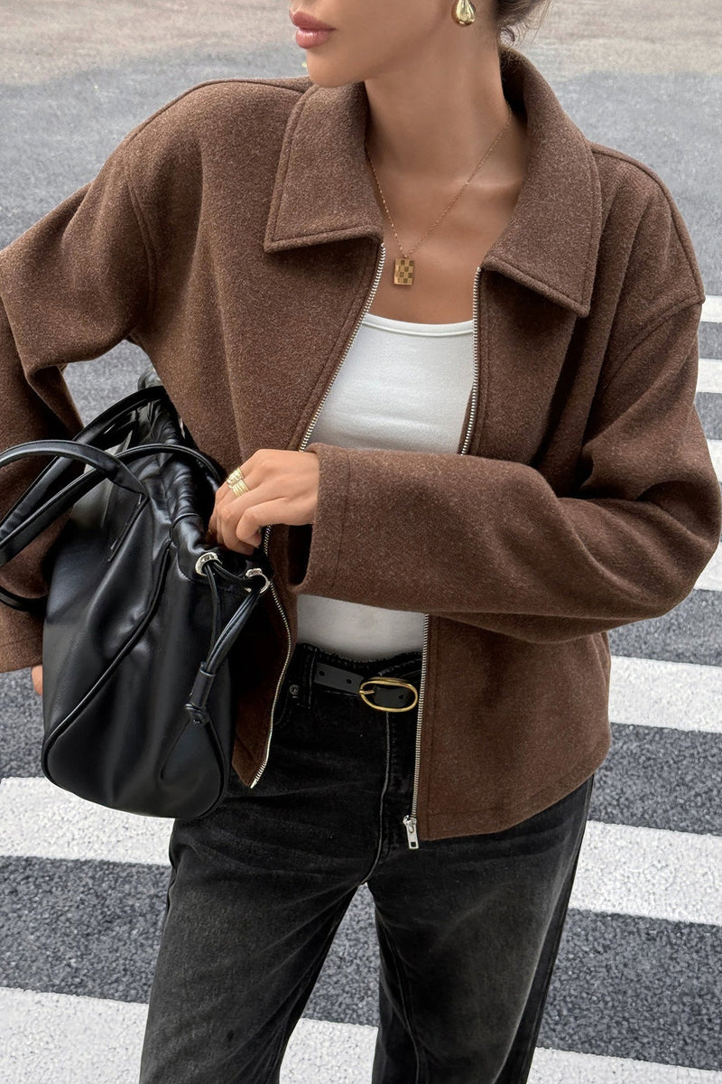 Well Tailored Jacket with a Graceful Silhouette