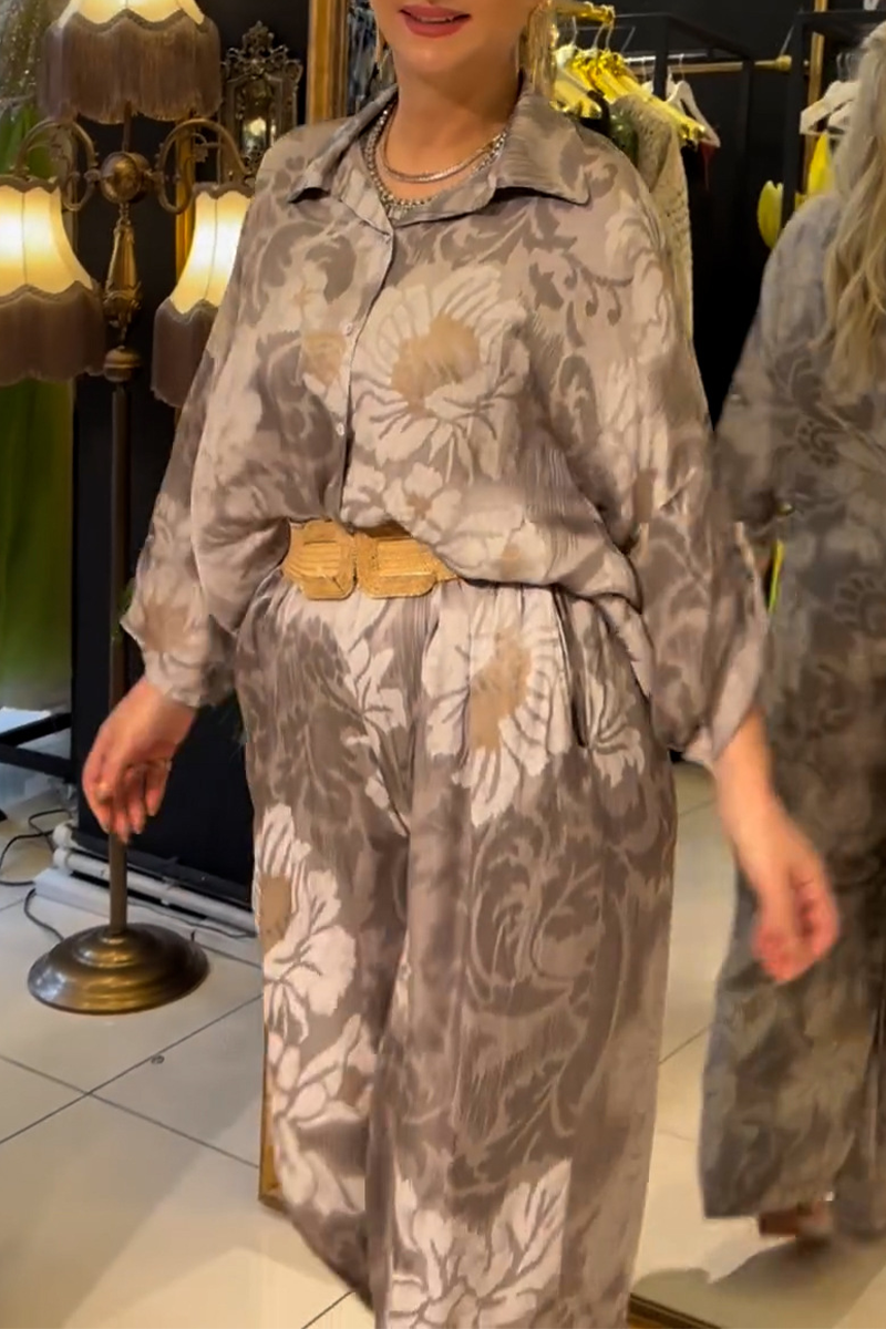 A Vintage Style Garment with Delicate Timeless Details