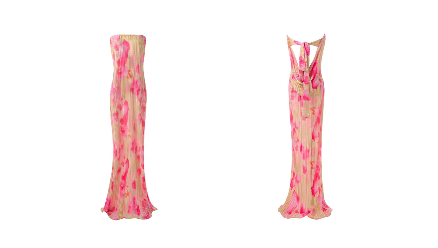 Well Tailored Dress with a Graceful Silhouette