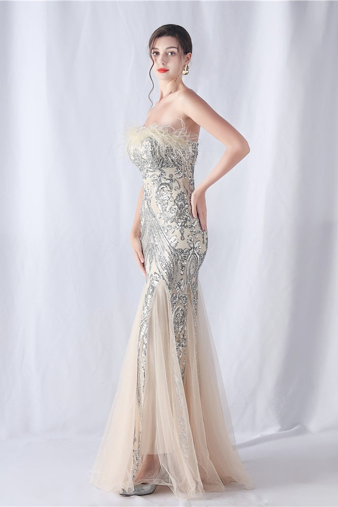 Well Tailored Dress with a Graceful Silhouette