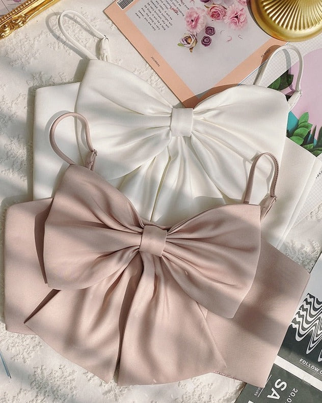 Polished Top with an Effortless Classic Look