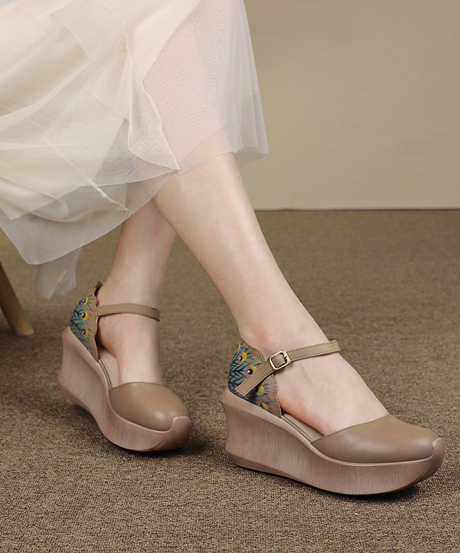 Polished Sandals with an Effortless Classic Look