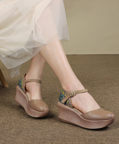 Polished Sandals with an Effortless Classic Look