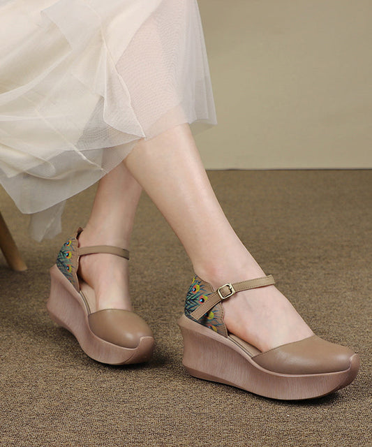 Polished Sandals with an Effortless Classic Look